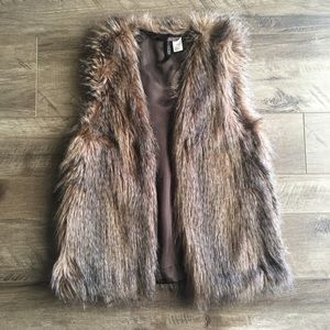 H&M Divided Brown Faux Fur Vest